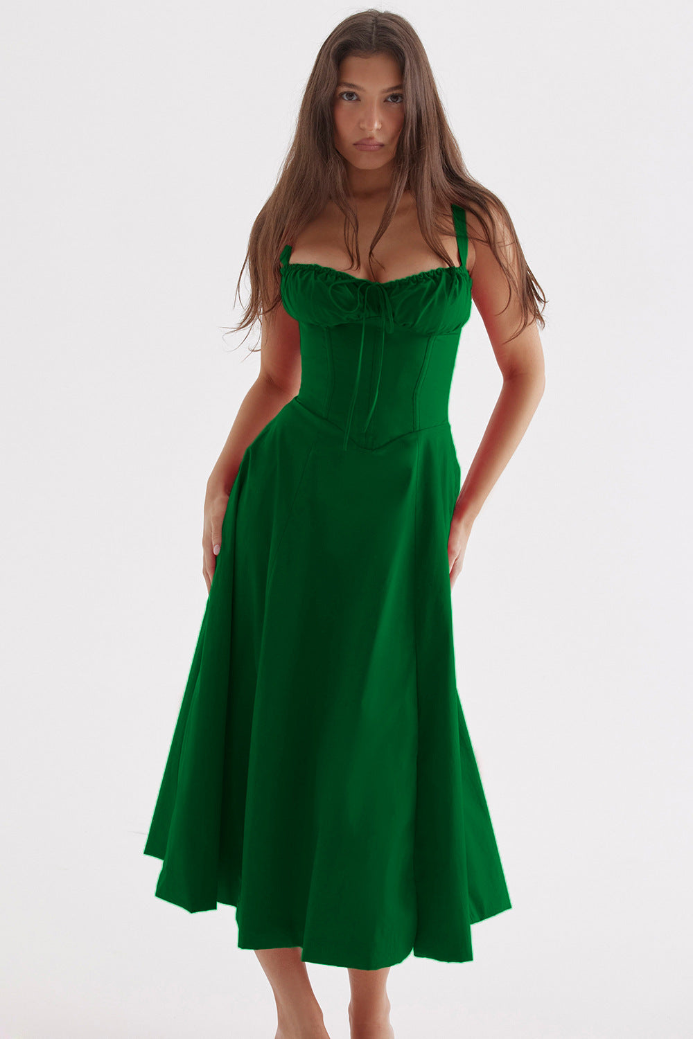 Elanora – Feminines Trägerkleid mit floralem Print und zeitloser Eleganz