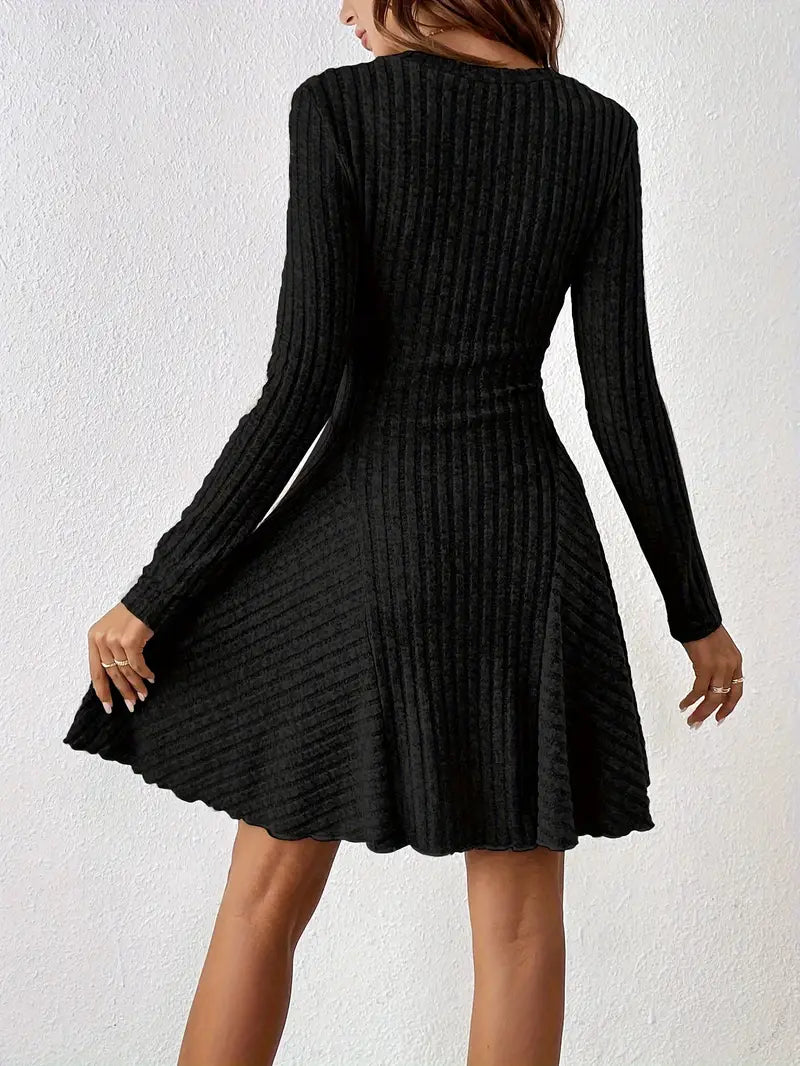 Nora – Lässiges, langärmeliges A-Linien-Kleid mit Rippenstruktur