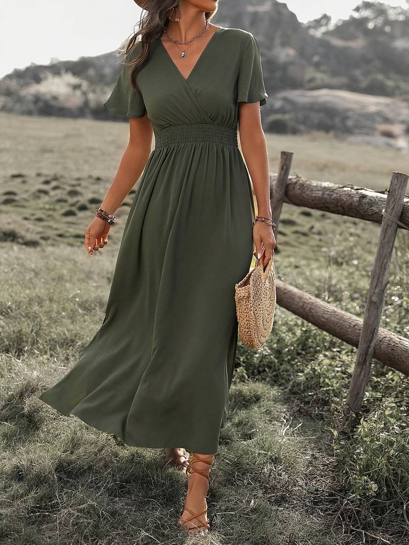 Selina – Elegantes Kurzarmkleid mit Chorkragen