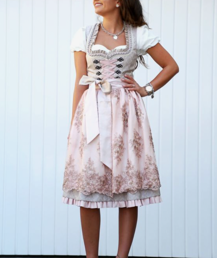 Marita – Ausdrucksstarke Tracht für stilbewusste Frauen