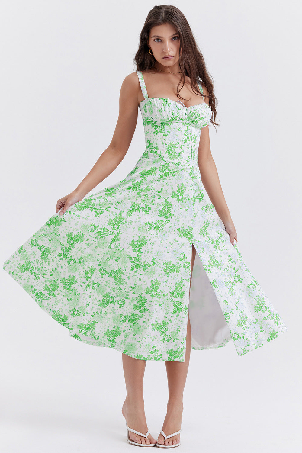 Elanora – Feminines Trägerkleid mit floralem Print und zeitloser Eleganz