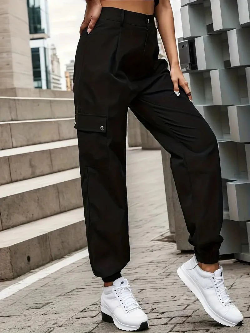 Mila – Lässige Cargohose für Damen mit modernen Akzenten
